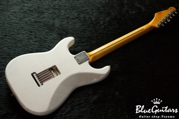 Model S. #017 Light Aged - White Blonde with Orii Blue