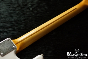 Model S. #017 Light Aged - White Blonde with Orii Blue