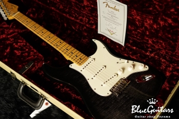 2013 CUSTOM DELUXE STRATOCASTER - Ebony Trans