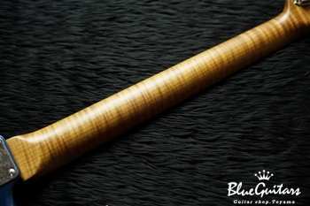 Model S. #047 - Kenji Hiroi Signature Model