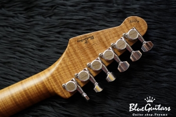 Model S. #048 Multi Layer/Heavy Aged - White over 3Tone Sunburst with Silver