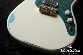 IRIS #051 - Olympic White over LPB