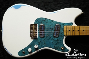 IRIS #051 - Olympic White over LPB