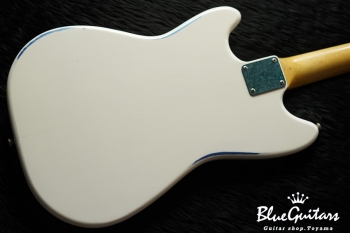 IRIS #051 - Olympic White over LPB