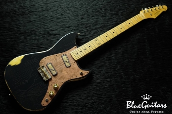 IRIS #054 - Navy over Gold