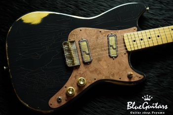 IRIS #054 - Navy over Gold 