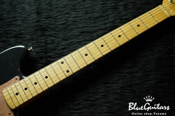 IRIS #054 - Navy over Gold