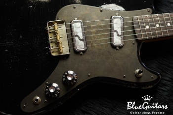 IRIS #055 - Black over Silver 