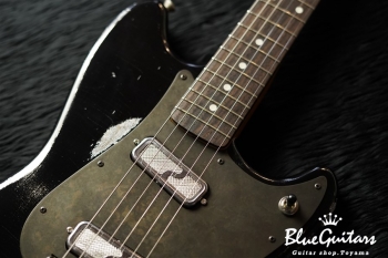 IRIS #055 - Black over Silver 