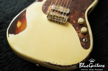 IRIS #057 - Vintage White over 3TS