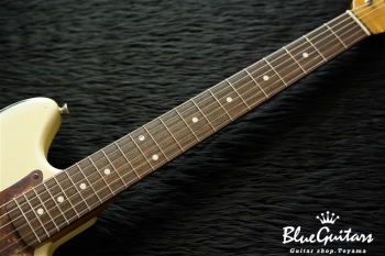 IRIS #057 - Vintage White over 3TS