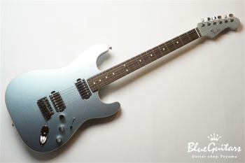 MADE IN JAPAN MODERN STRATOCASTER HH - Mystic Ice Blue