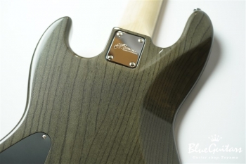 MJ Five-Premium/MG AC - GM-B