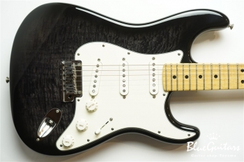 2013 CUSTOM DELUXE STRATOCASTER - Ebony Trans