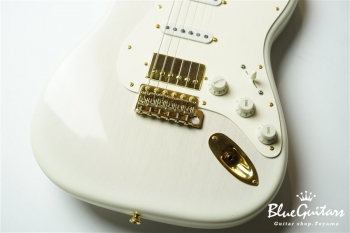 XSC-2 White Blonde #1205 Mary Kaye Light Aged/Light Weight Ash/Roasted Flame Maple Neck