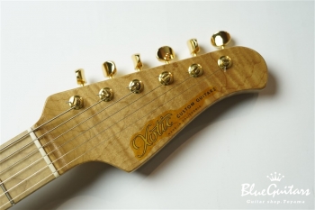 XSC-2 White Blonde #1205 Mary Kaye Light Aged/Light Weight Ash/Roasted Flame Maple Neck