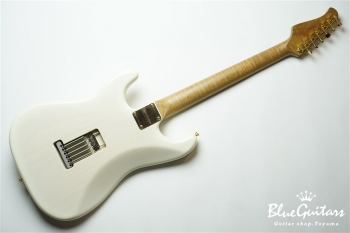 XSC-2 White Blonde #1205 Mary Kaye Light Aged/Light Weight Ash/Roasted Flame Maple Neck