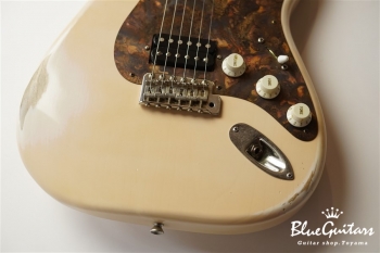 Model S. #036 Medium Aged - Faded Shell Pink with Copper Red