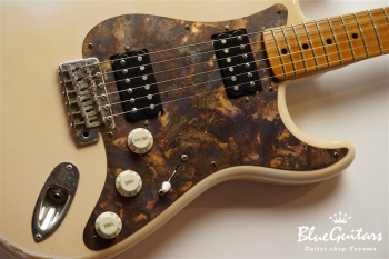 Model S. #036 Medium Aged - Faded Shell Pink with Copper Red