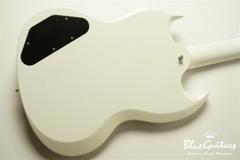 Portrait Line No.2 Standard Single #004 - Polaris White