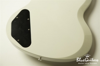 Portrait Line No.2 Standard Single #004 - Polaris White