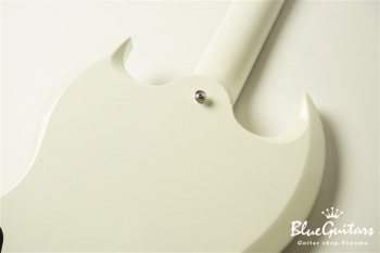 Portrait Line No.2 Standard Single #004 - Polaris White