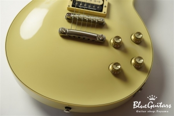 SG1820 - Vintage White