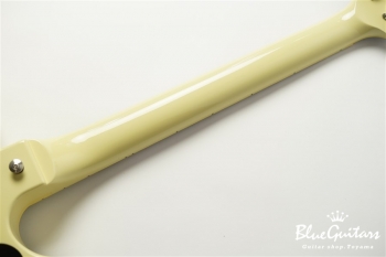 SG1820 - Vintage White