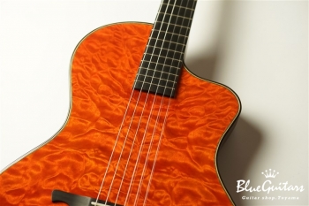 VG EAR-17N Ltd.QM - Vermilion