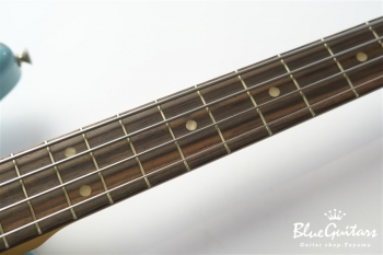 JMJ Road Worn Mustang Bass