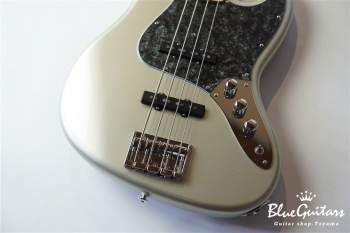 BETA J4 - Inca Silver