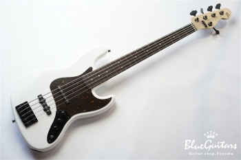 BETA J5 - Snow White