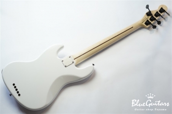 BETA J5 - Snow White