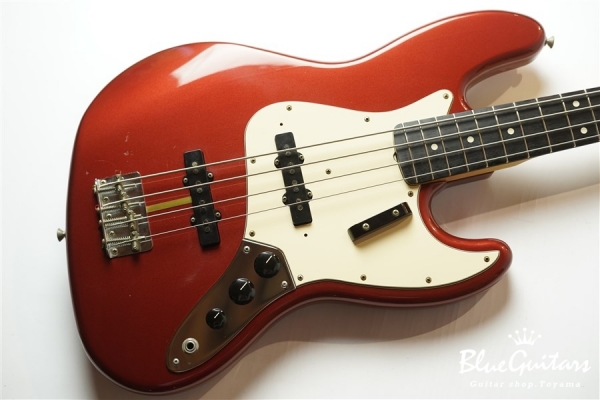 ’62 Jazz Bass - Candy Apple Red / Matching Head