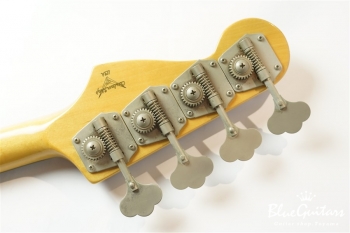 ’62 Jazz Bass - Candy Apple Red / Matching Head