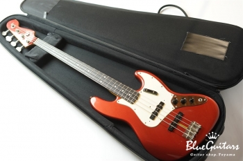 ’62 Jazz Bass - Candy Apple Red / Matching Head
