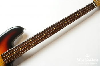 ’62 Jazz Bass Fletless - 3 Color Sunburst