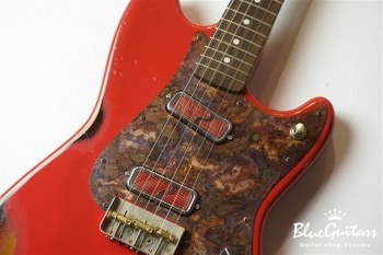 IRIS #066 - Fiesta Red over 3Tone Sunburst