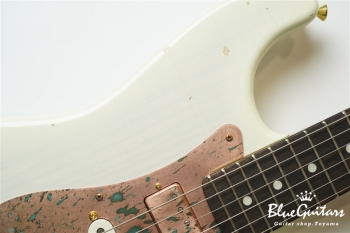 Model S. #070 Light Aged - White Blonde with Art Texture