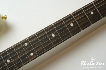 Model S. #070 Light Aged - White Blonde with Art Texture