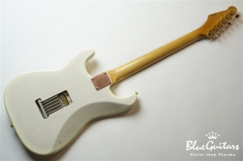 Model S. #070 Light Aged - White Blonde with Art Texture