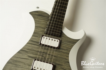 Mary A ONE - Black Stain