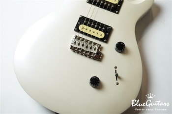 SE Standard 24 - White Pearl