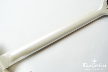 SE Standard 24 - White Pearl