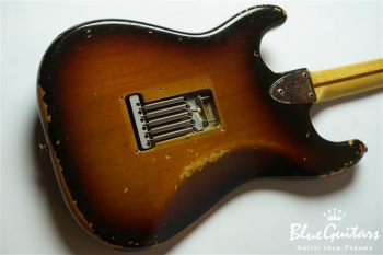 1974~1975 STRATOCASTER - Sunburst
