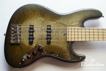 MJ Five-Premium/MG AC - GM-B