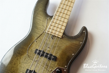 MJ Five-Premium/MG AC - GM-B