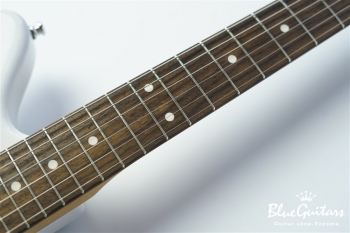 Model JM. #079 Light Aged - White Blonde with Green