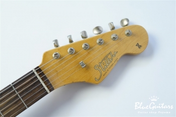 Model JM. #079 Light Aged - White Blonde with Green