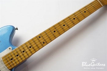 IRIS #067 - lake Placid Blue over 3Tone Sunburst